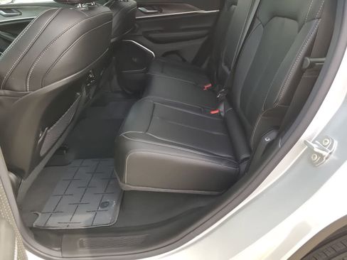New 2026 Jeep Grand Cherokee Limited AWD/4WD image 21