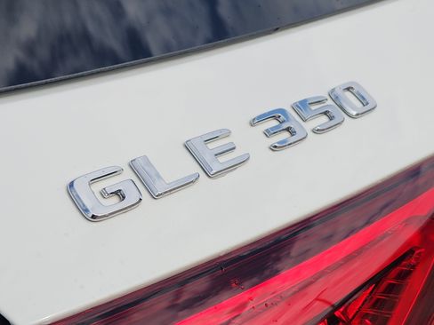 Certified 2021 Mercedes-Benz GLE 350 4MATIC image 11