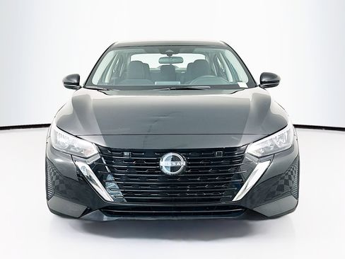 Used 2025 Nissan Sentra S image 2