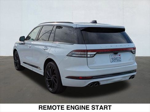 Used 2025 Lincoln Aviator Reserve w/ Equipment Group 201A AWD/4WD image 3