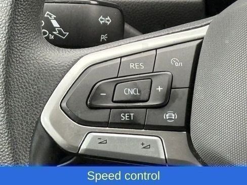 Used 2022 Volkswagen Tiguan S image 65