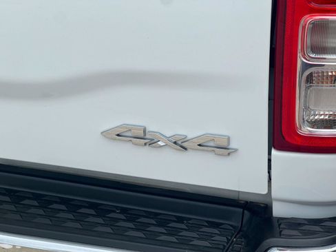 Used 2024 RAM 3500 Tradesman w/ Chrome Appearance Group AWD/4WD image 22