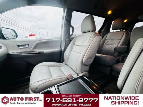 Used 2016 Toyota Sienna XLE image 15