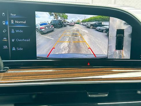Used 2022 Cadillac Escalade ESV Premium Luxury AWD/4WD image 15