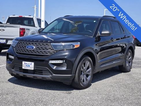 Used 2021 Ford Explorer XLT w/ Equipment Group 202A RWD image 3
