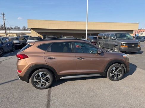 Used 2017 Hyundai Tucson Limited w/ Limited Ultimate Package 03 image 10