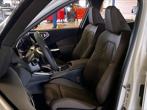 New 2026 BMW X3 xDrive30 w/ Convenience Package image 9