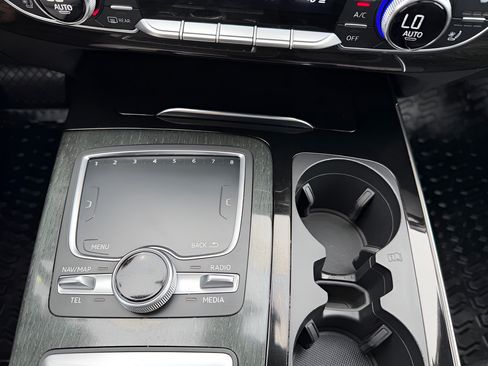 Used 2019 Audi Q7 3.0T Prestige AWD/4WD image 52