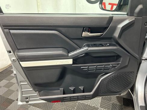 Used 2024 Toyota Tacoma TRD Off-Road image 20