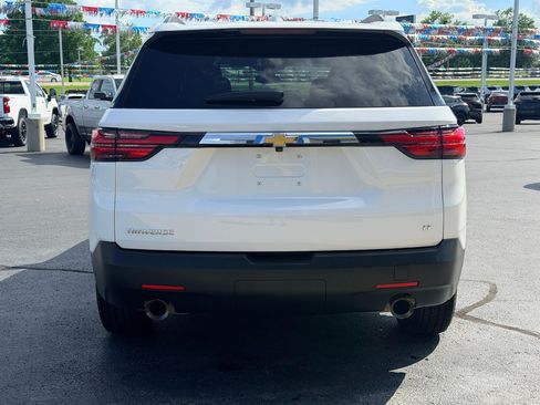 Used 2023 Chevrolet Traverse LT FWD image 6