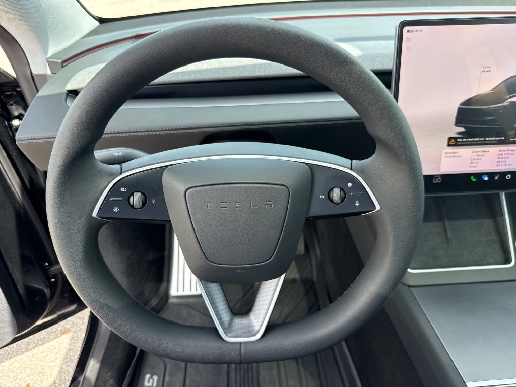 Used 2026 Tesla Model Y 2WD image 14