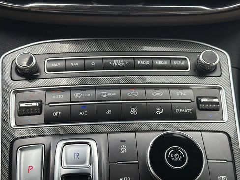 Used 2023 Hyundai Santa Fe SEL FWD image 24