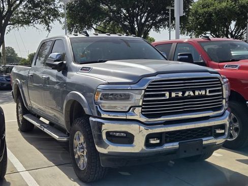 Used 2021 RAM 2500 Laramie AWD/4WD image 1