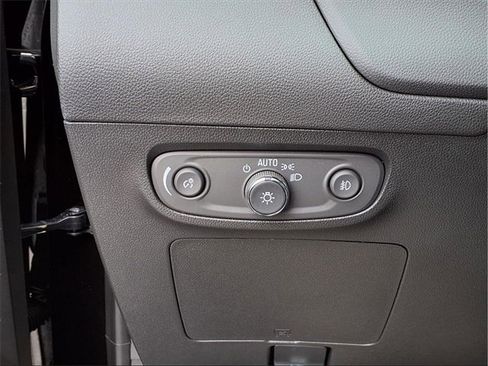 Used 2023 Buick Encore GX Essence w/ Experience Buick Package image 18