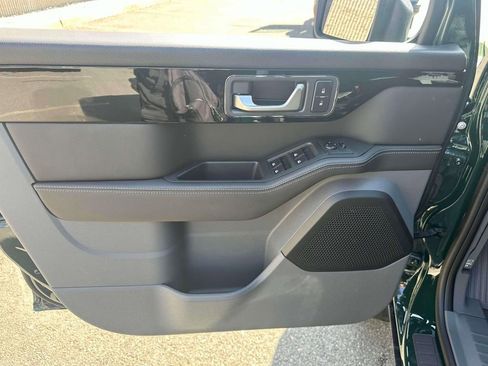 Used 2025 INEOS Grenadier Fieldmaster Edition image 15