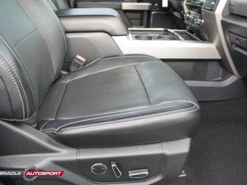 Used 2019 Ford F450 Lariat image 32