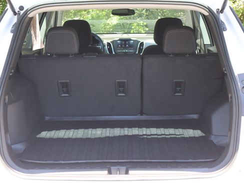 Used 2024 Chevrolet Equinox LS FWD image 35