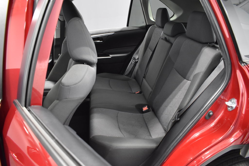 Used 2025 Toyota RAV4 XLE FWD image 28