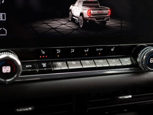 Used 2023 GMC Canyon Elevation w/ Convenience Package image 18