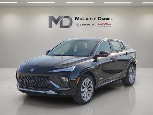 New 2026 Buick Envista Avenir image 2