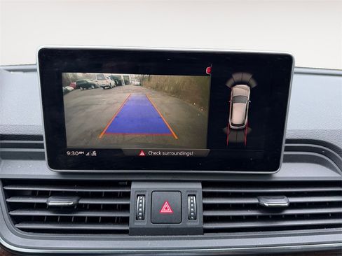 Used 2018 Audi Q5 2.0T Premium Plus w/ Premium Plus Package image 9