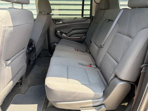 Used 2017 GMC Yukon XL SLE w/ Convenience Package AWD/4WD image 29