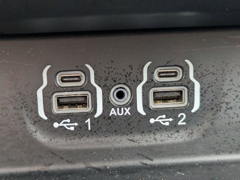 Used 2024 RAM 1500 Laramie image 23