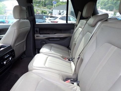 Used 2019 Ford Expedition Limited w/ Equipment Group 301A AWD/4WD image 12