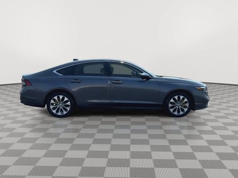 Used 2023 Honda Accord EX image 9