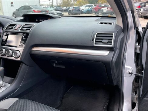 Used 2016 Subaru Crosstrek 2.0i Premium w/ Moonroof Package image 18