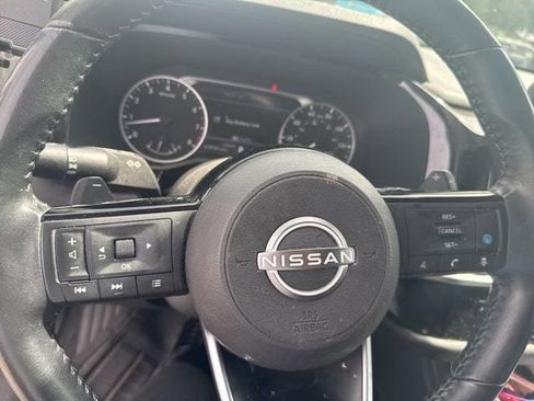 Certified 2022 Nissan Pathfinder SV w/ Cargo Package FWD image 7