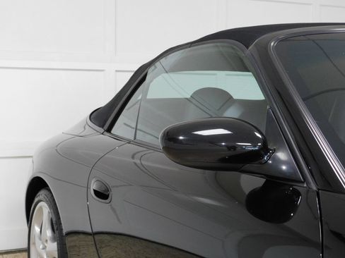 Used 2004 Porsche 911 Carrera RWD image 18