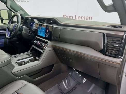 Used 2025 GMC Sierra 2500 AT4 AWD/4WD image 33