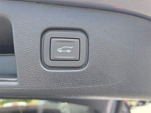 New 2025 Chevrolet Blazer EV LT w/ Super Cruise Package image 8