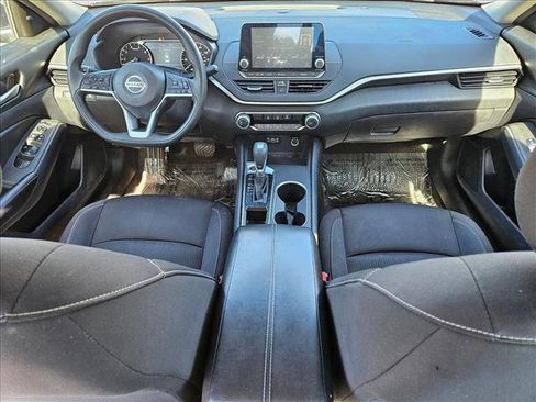 Used 2022 Nissan Altima 2.5 SV image 18