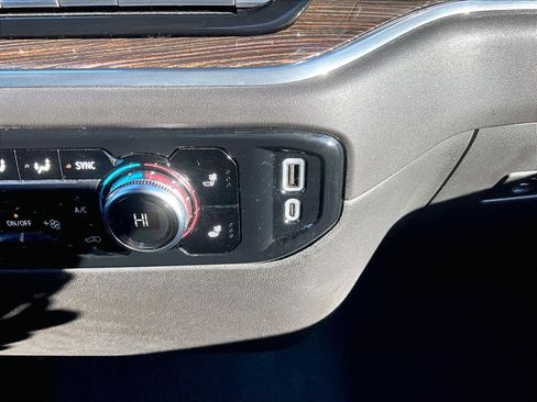 Used 2025 GMC Sierra 2500 SLE w/ SLE Convenience Package image 22