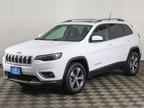 Used 2019 Jeep Cherokee Limited AWD/4WD image 7
