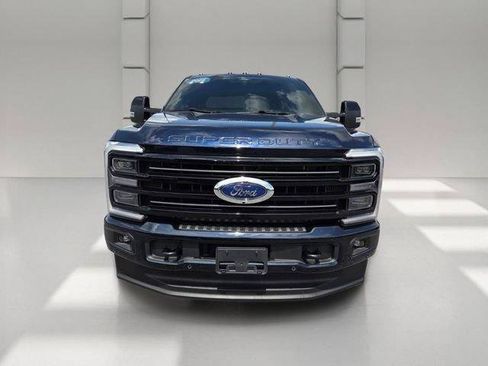 Used 2025 Ford F350 Platinum w/ FX4 Off-Road Package AWD/4WD image 8