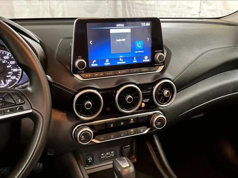 Used 2024 Nissan Sentra SV image 18