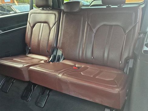 Used 2024 Ford Expedition Max Limited AWD/4WD image 38