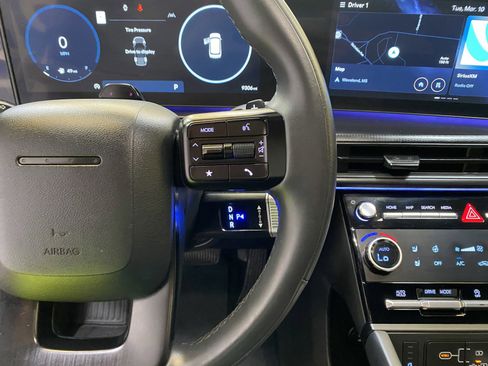 Used 2025 Hyundai Santa Fe Calligraphy image 36