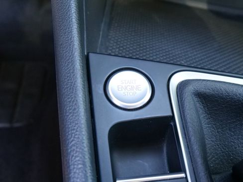 Used 2024 Volkswagen Jetta SE image 26