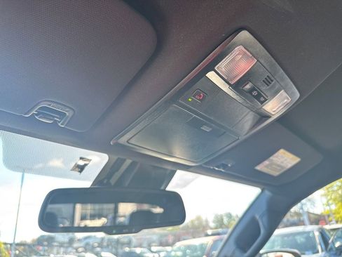 Used 2022 Toyota Tacoma TRD Sport image 28