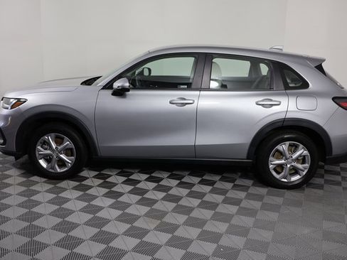 Used 2023 Honda HR-V LX image 5