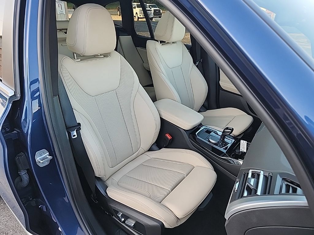 Used 2023 BMW X3 sDrive30i w/ Premium Package RWD image 39