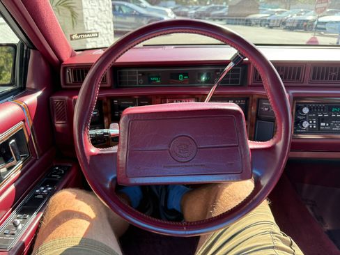 Used 1991 Cadillac De Ville Coupe image 31