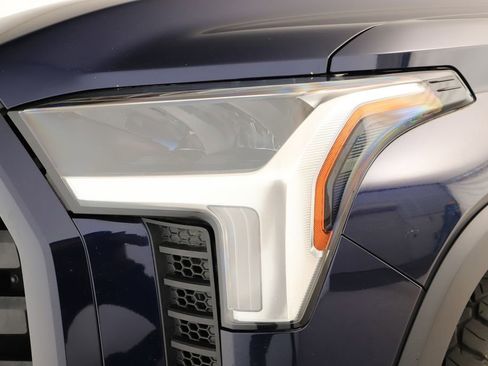 Used 2022 Toyota Tundra SR5 w/ SR5 Premium Package image 38