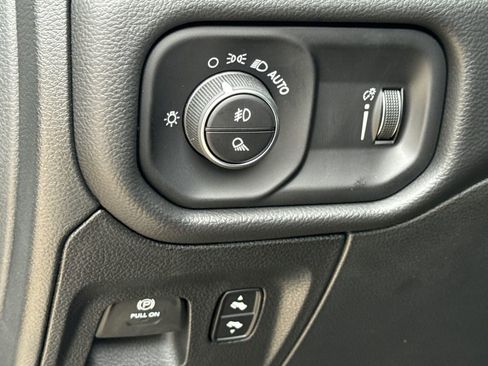 New 2026 RAM 1500 4x4 Crew Cab image 22