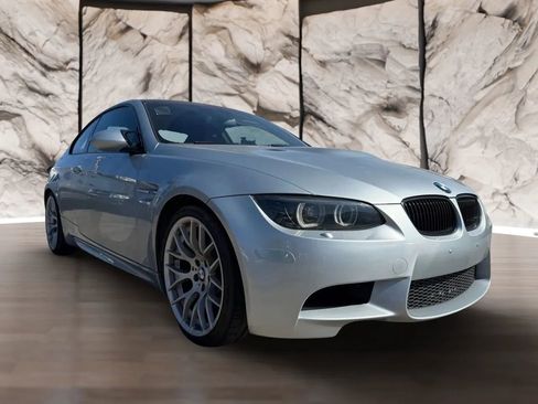 Used 2013 BMW M3 Coupe w/ Premium Pkg image 3