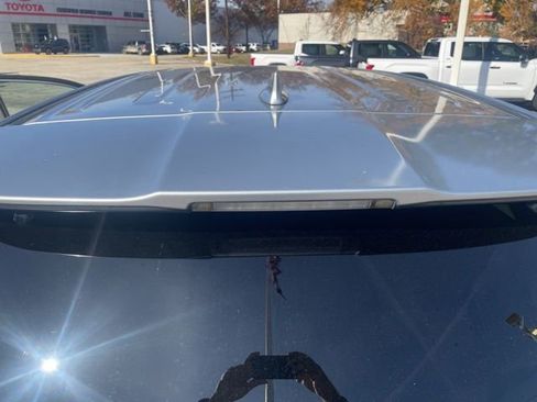 Used 2015 Toyota Highlander LE image 23